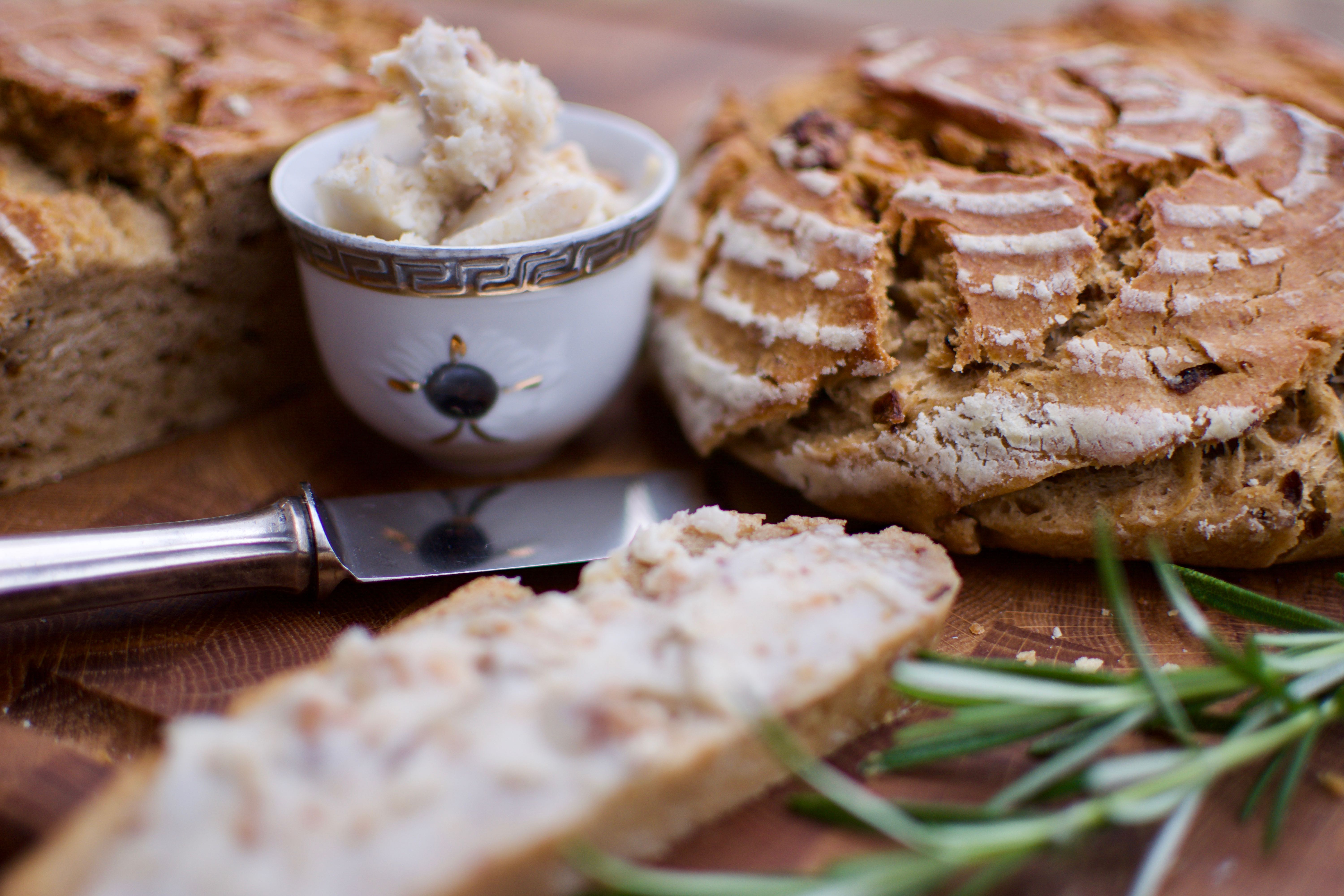 Britta´s „Zwiebel-Schmalz-Brot“ – Grillküche Pattensen